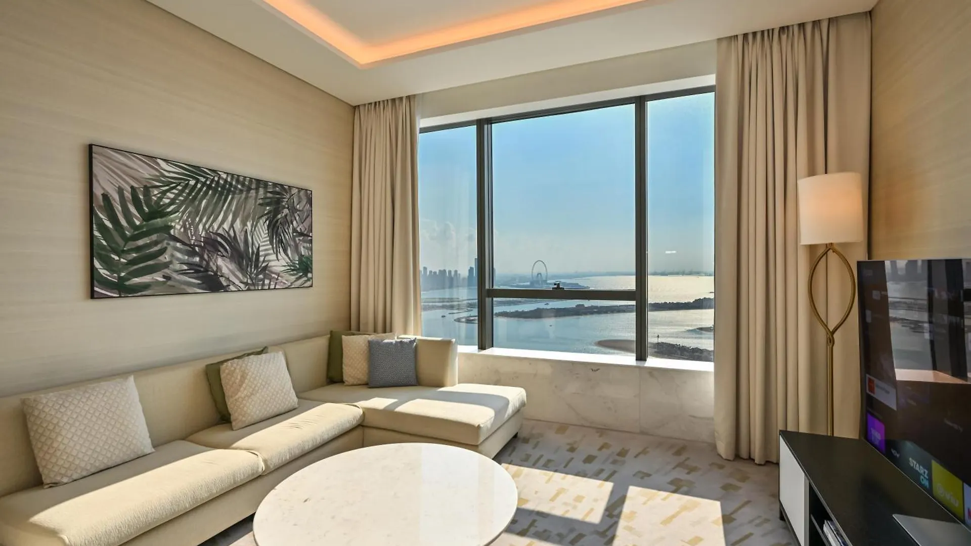 Stylish 1-Br Retreat With Sweeping Views In Palm Tower Apartment Dubai United Arab Emirates