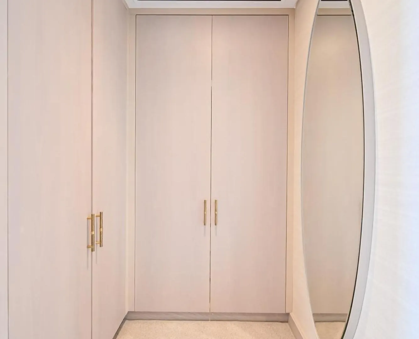 Stylish 1-Br Retreat With Sweeping Views In Palm Tower Apartment Dubai