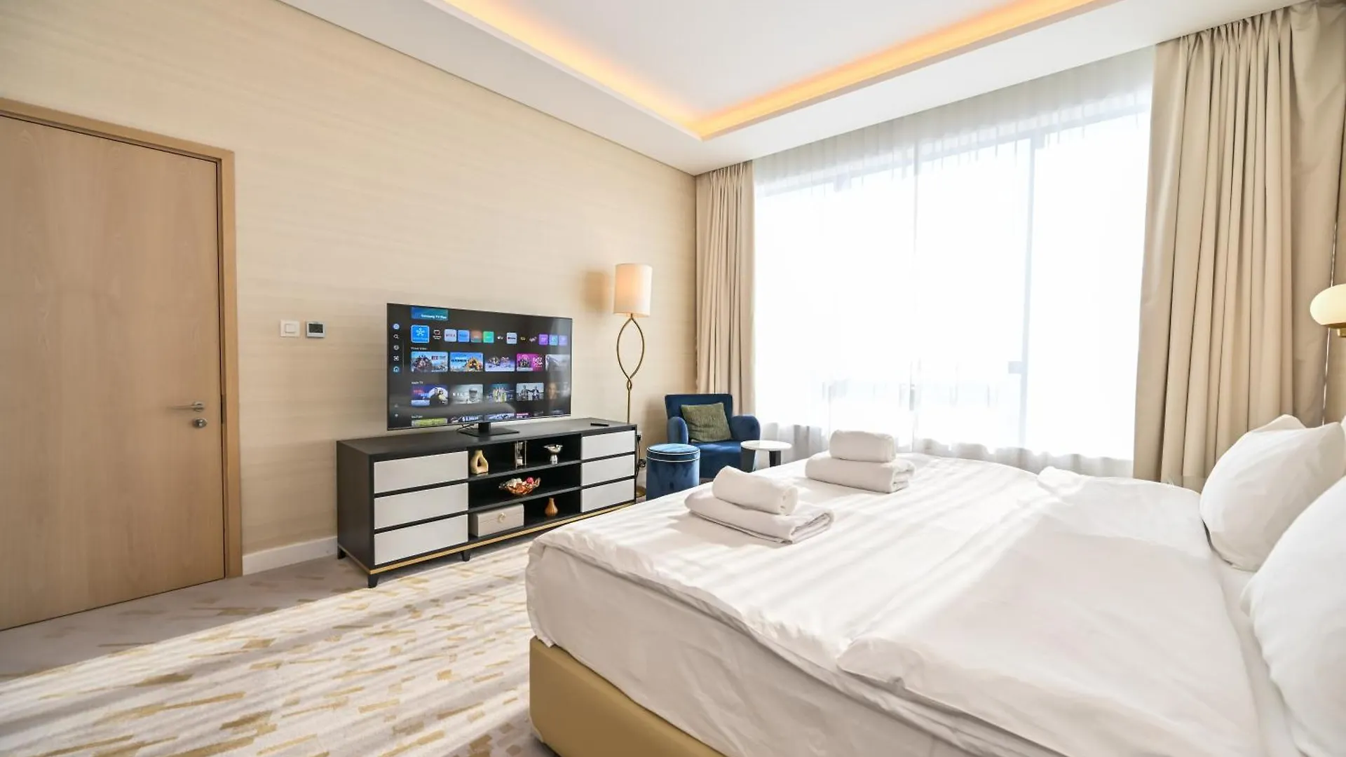 Appartamento Stylish 1-Br Retreat With Sweeping Views In Palm Tower Dubai Emirati Arabi Uniti