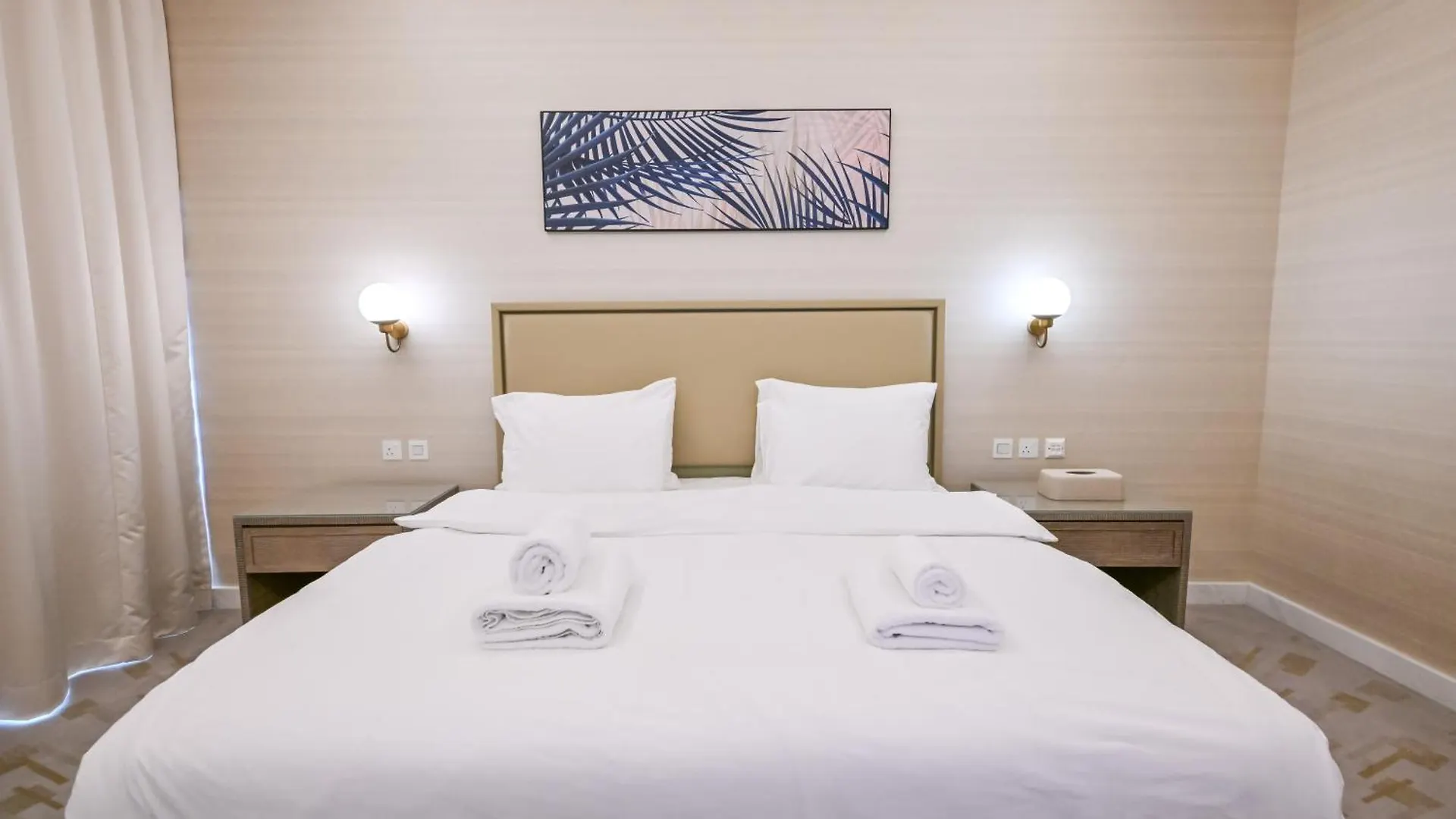 Appartamento Stylish 1-Br Retreat With Sweeping Views In Palm Tower Dubai